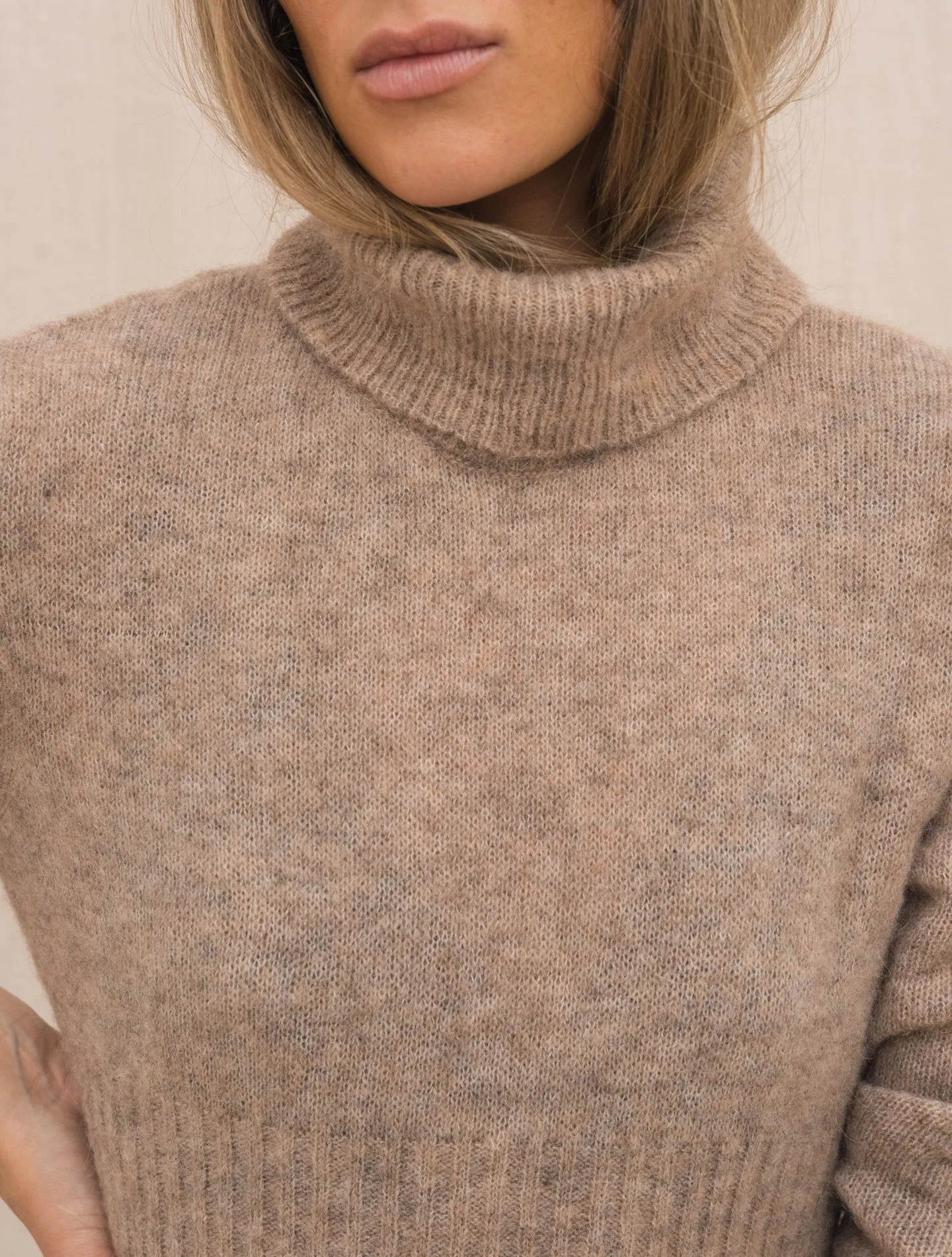 Alpaca Turtelneck Dress Beige